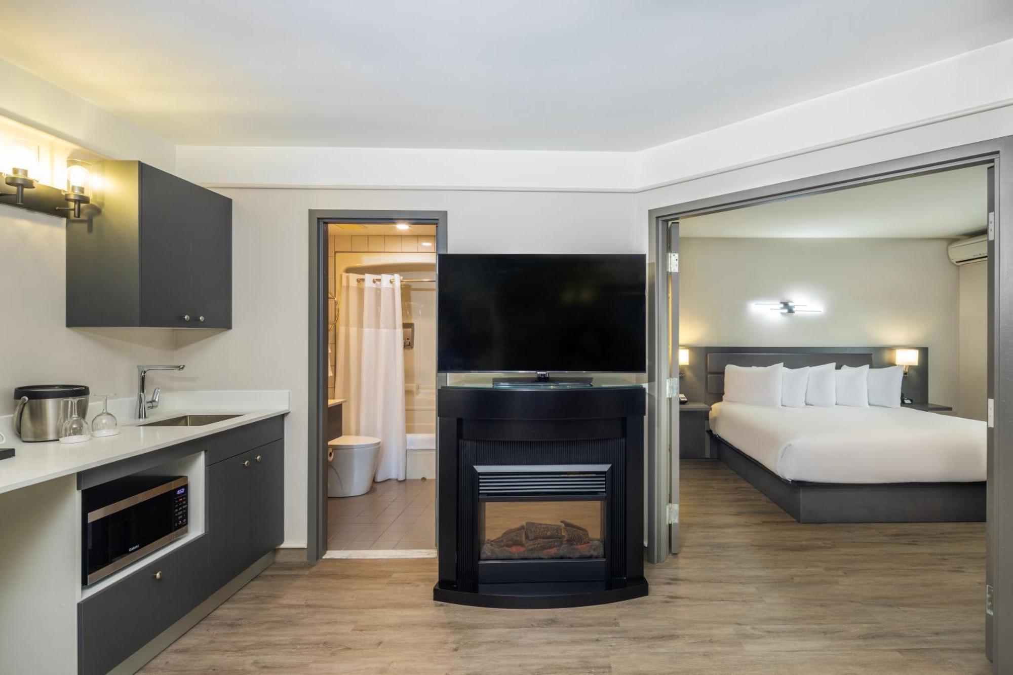 Les Suites De Laviolette Ascend Hotel Collection Труа-Рів'єр Екстер'єр фото