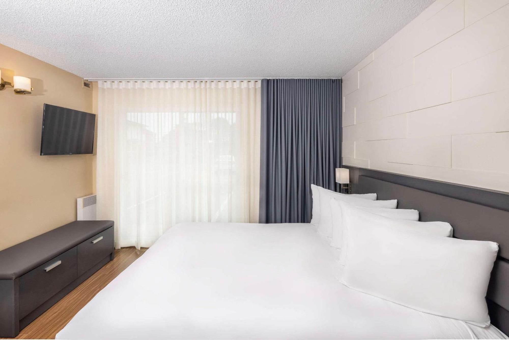 Les Suites De Laviolette Ascend Hotel Collection Труа-Рів'єр Екстер'єр фото