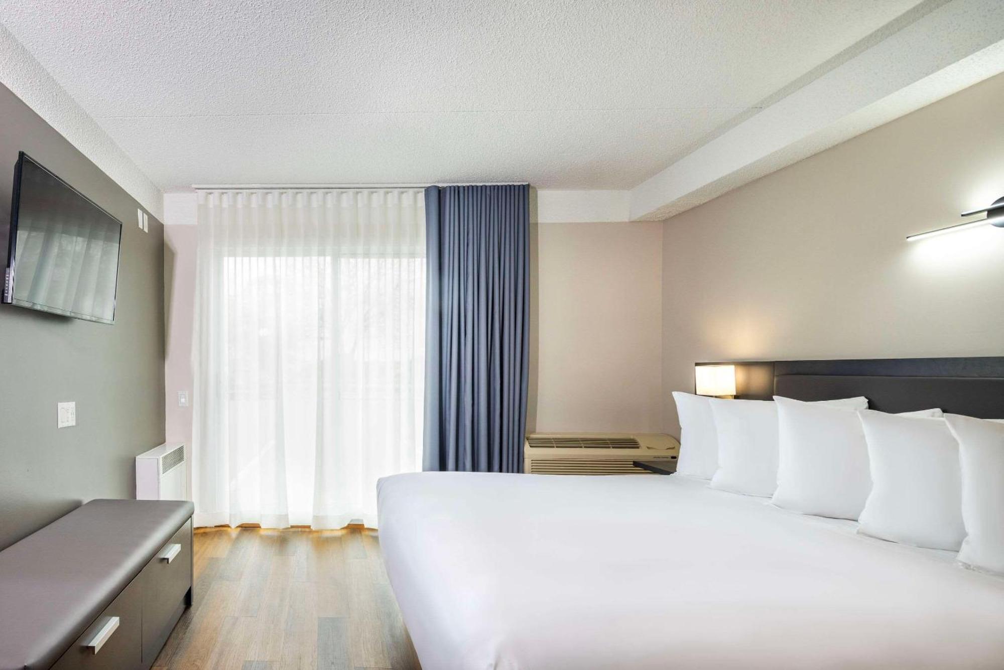 Les Suites De Laviolette Ascend Hotel Collection Труа-Рів'єр Екстер'єр фото