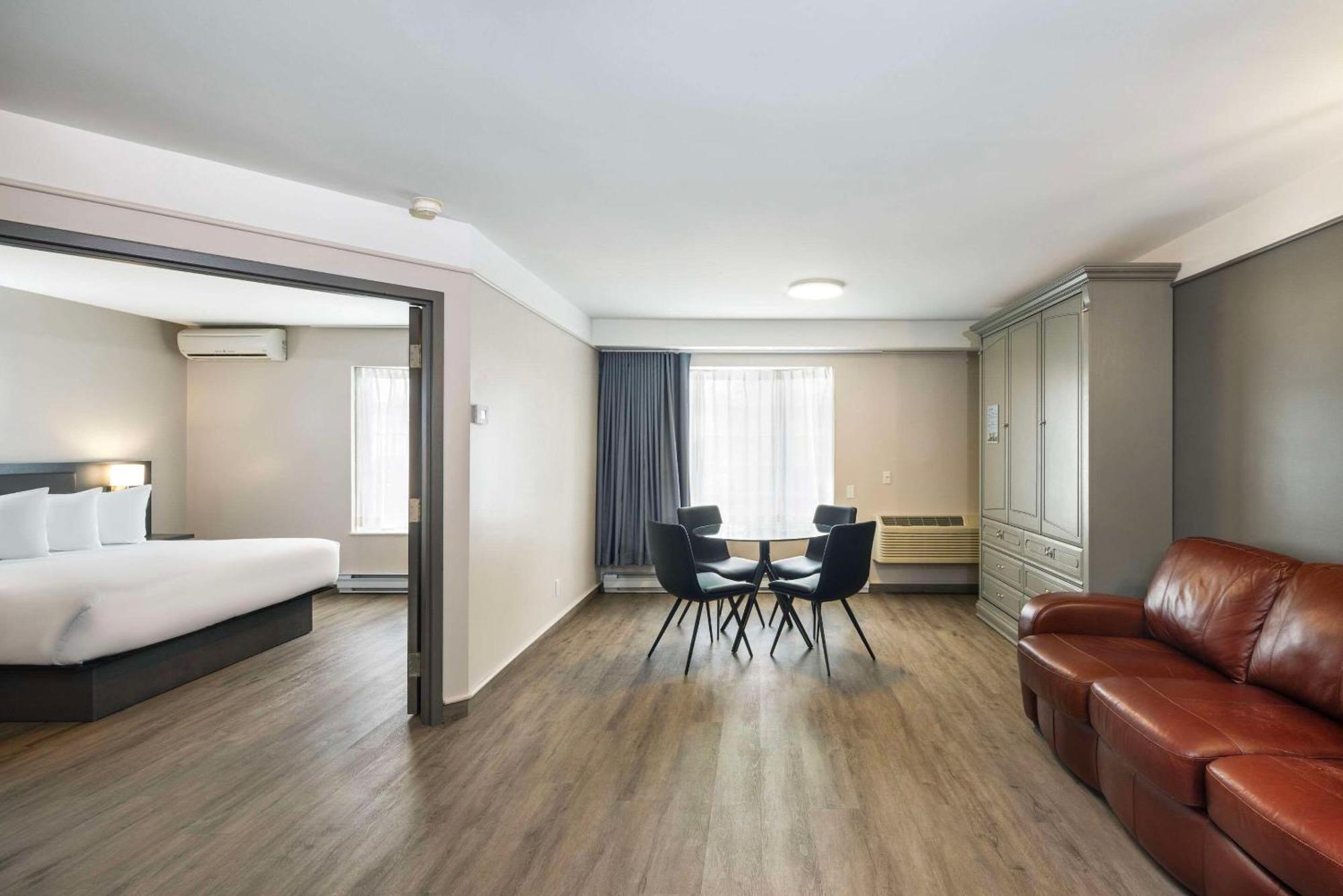 Les Suites De Laviolette Ascend Hotel Collection Труа-Рів'єр Екстер'єр фото