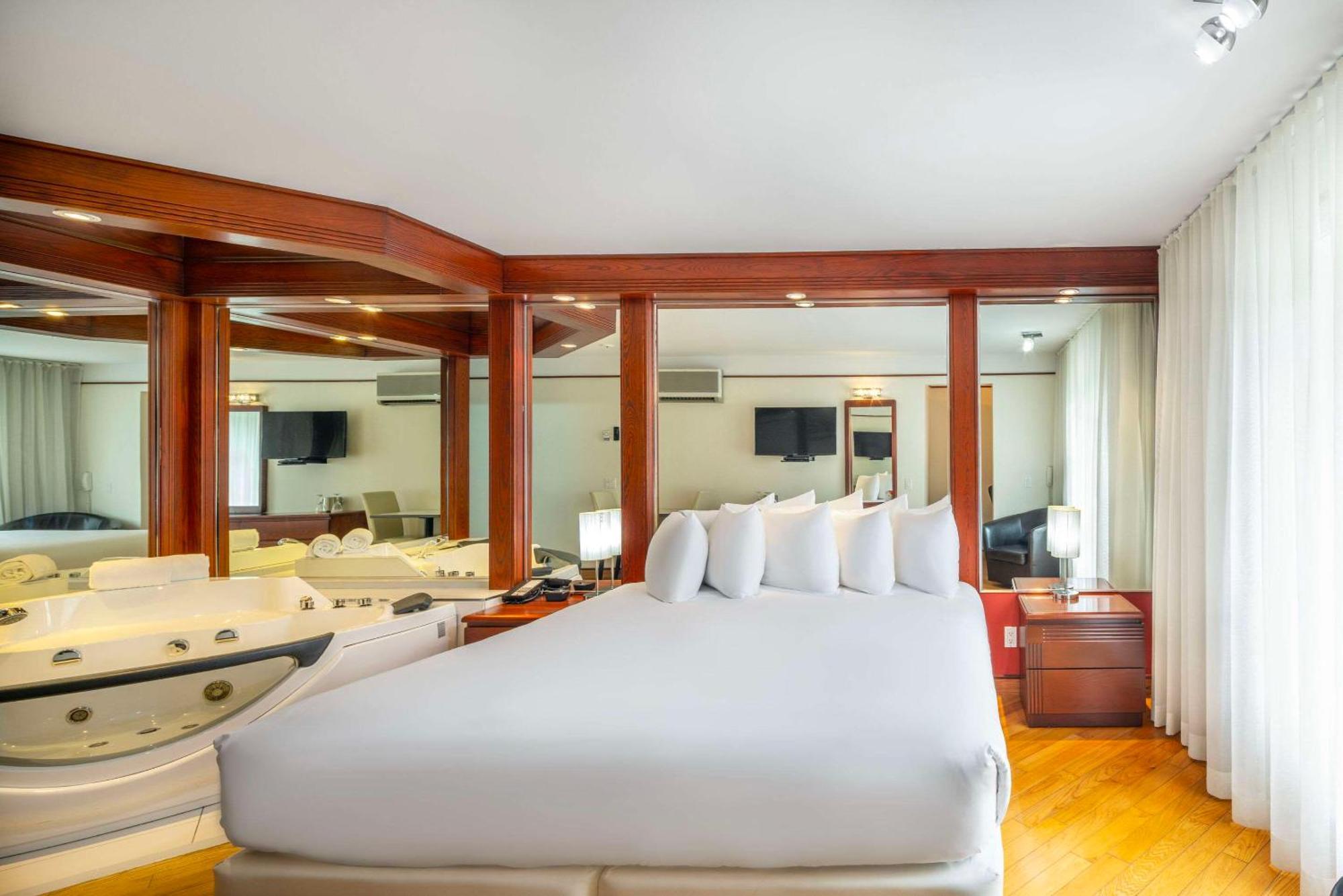 Les Suites De Laviolette Ascend Hotel Collection Труа-Рів'єр Екстер'єр фото